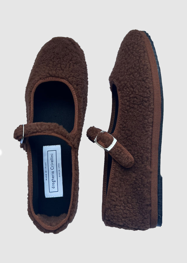 MARY JANE FLEECE SLIPPERS — BROWN