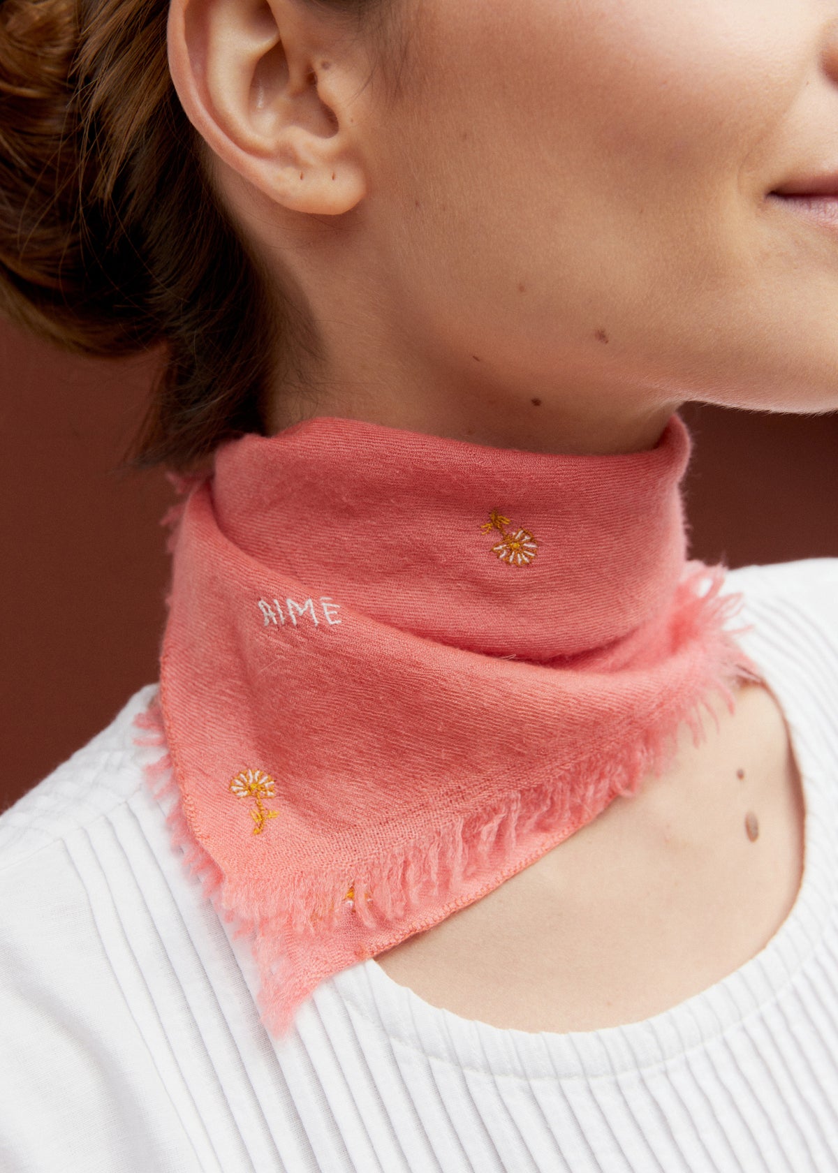 ADORÉ CASHMERE SQUARE — CORAL
