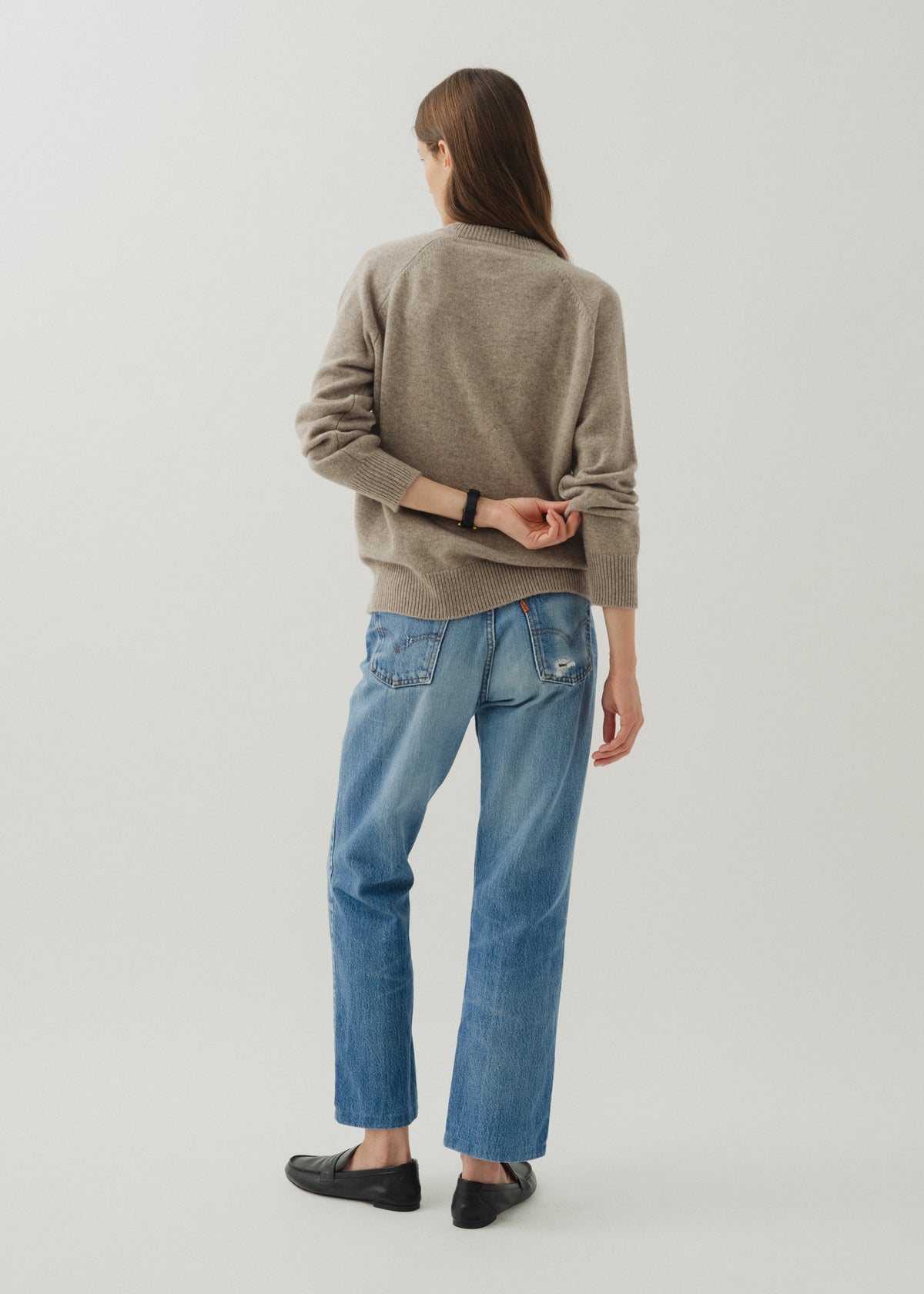 CADAQUÉS CASHMERE JUMPER — PEPPERCORN