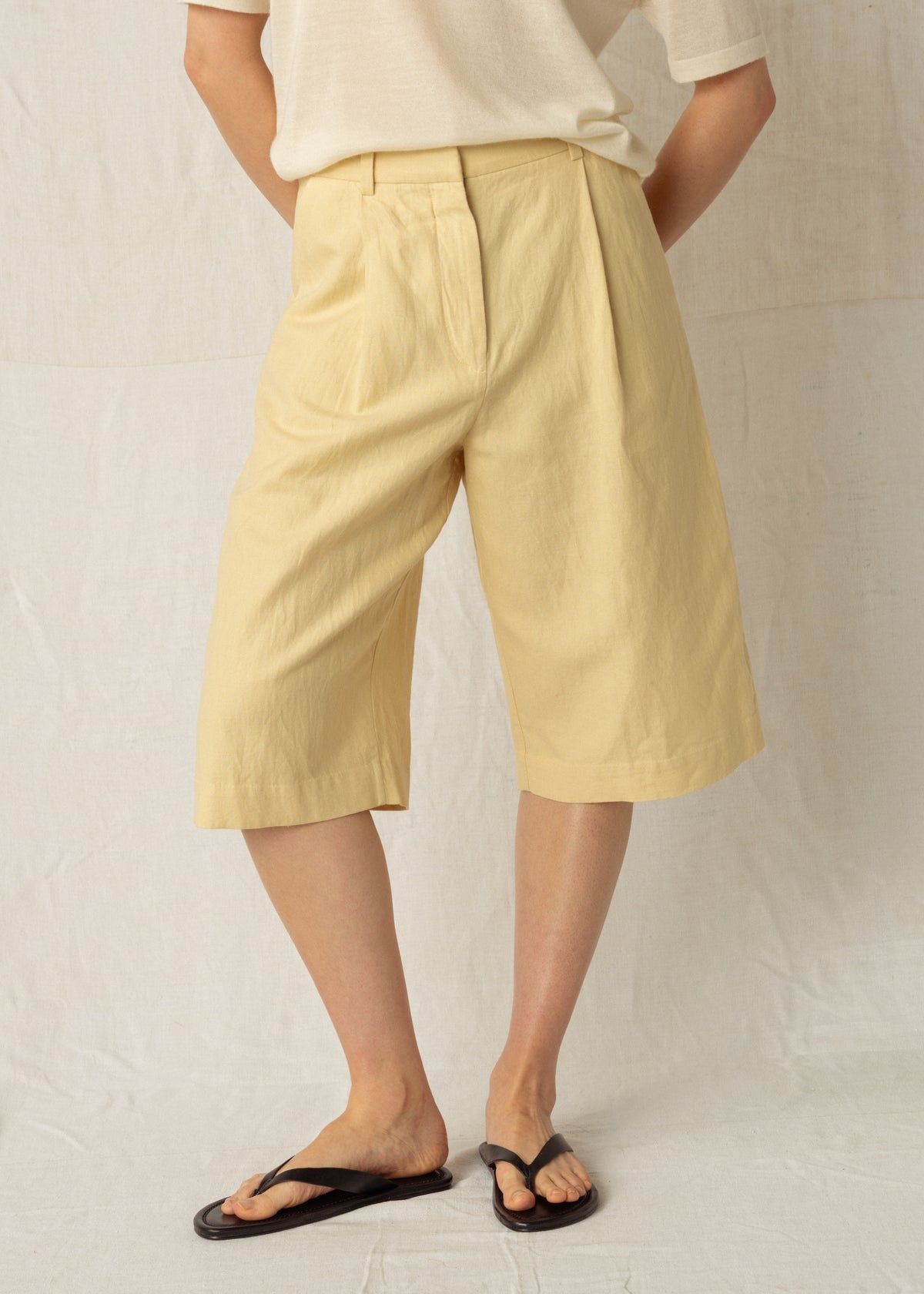 DENVER BERMUDAS — STRAW
