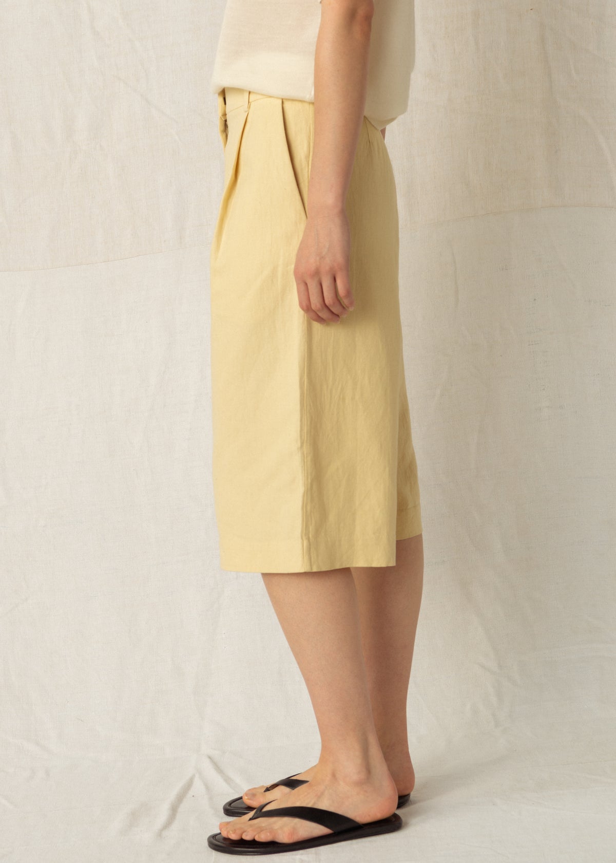 DENVER BERMUDAS — STRAW
