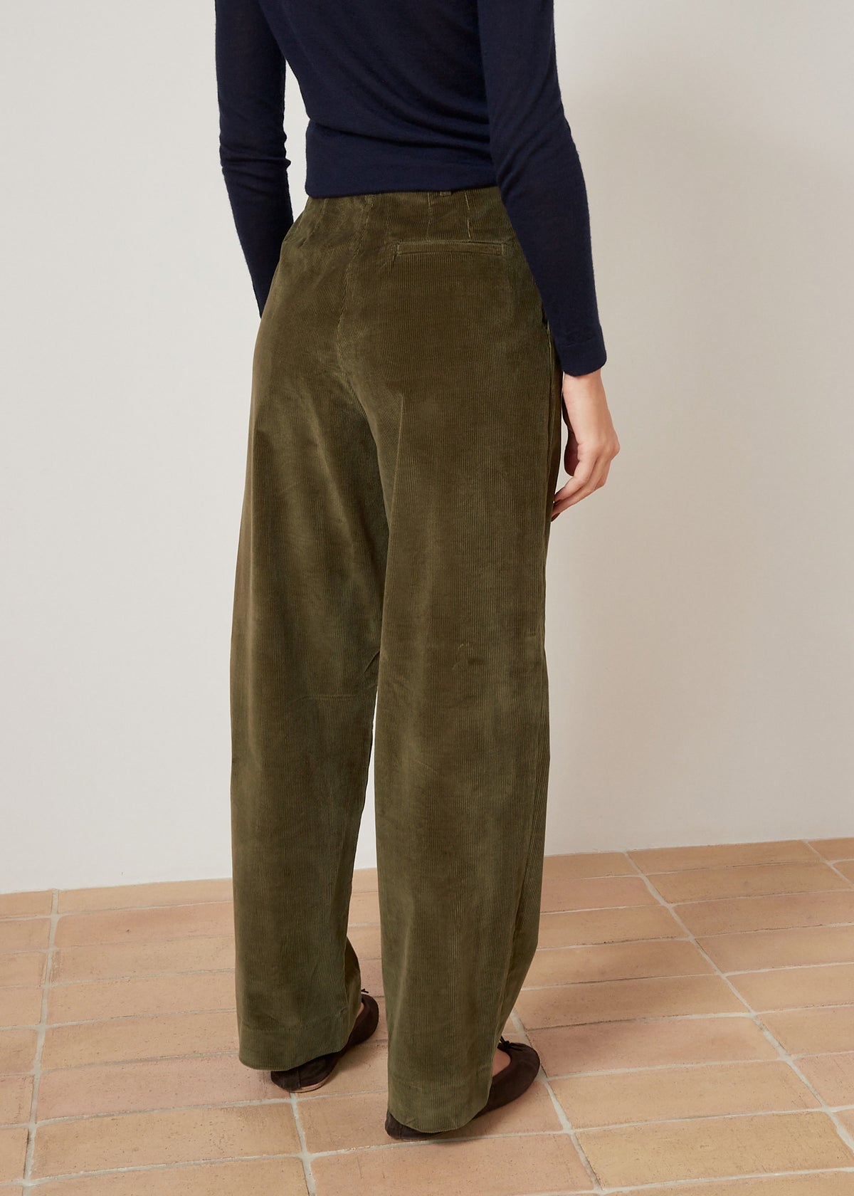DRAKE CORDUROY TROUSERS — GREEN