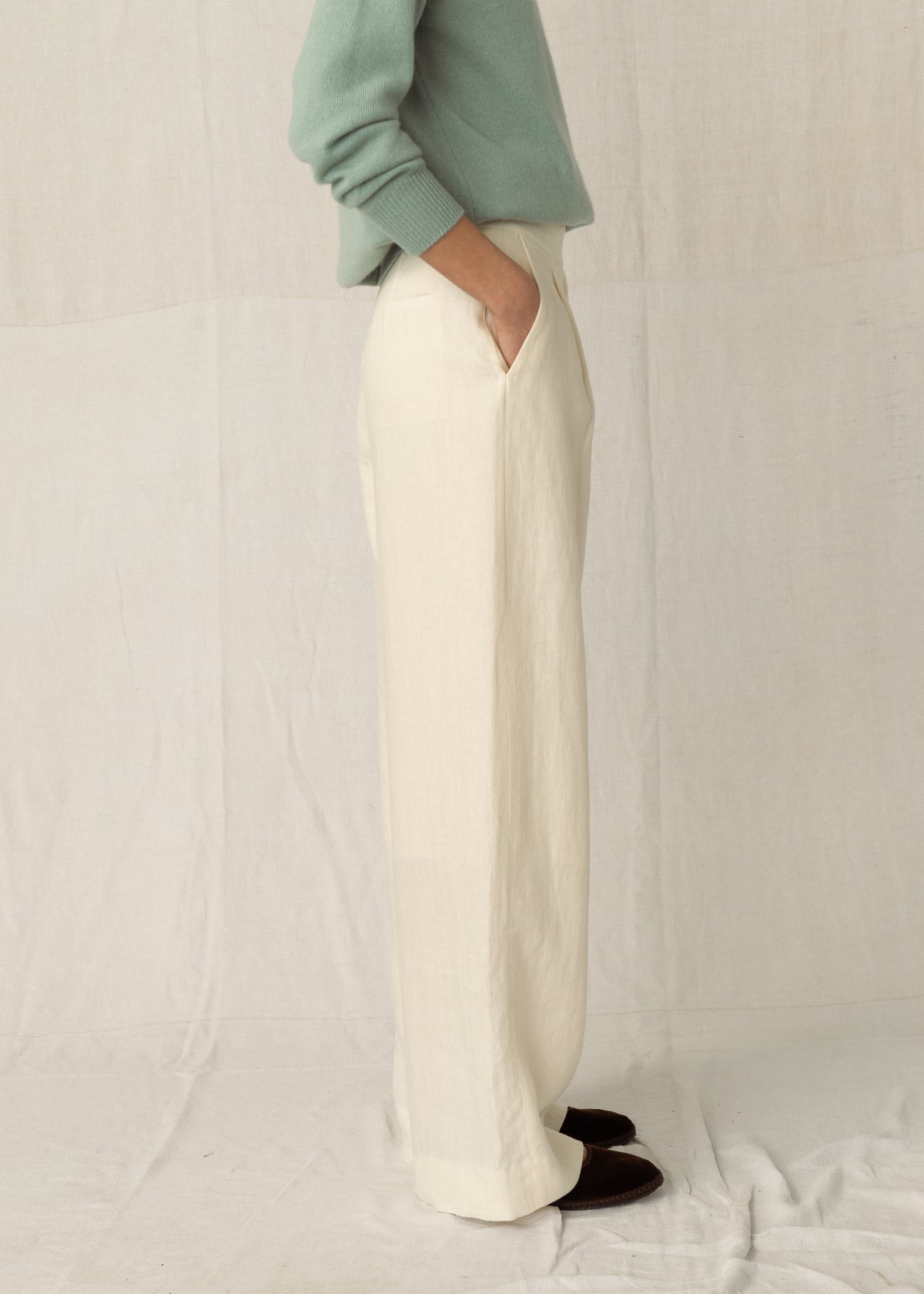FERRY LINEN TROUSERS — CLOUD