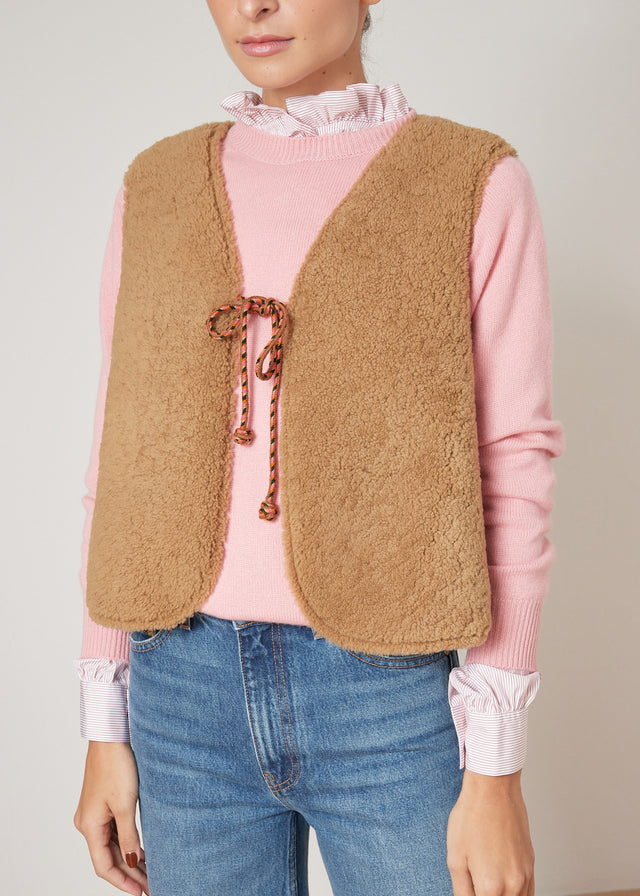 FRANKIE SHEEPSKIN GILET — TAN