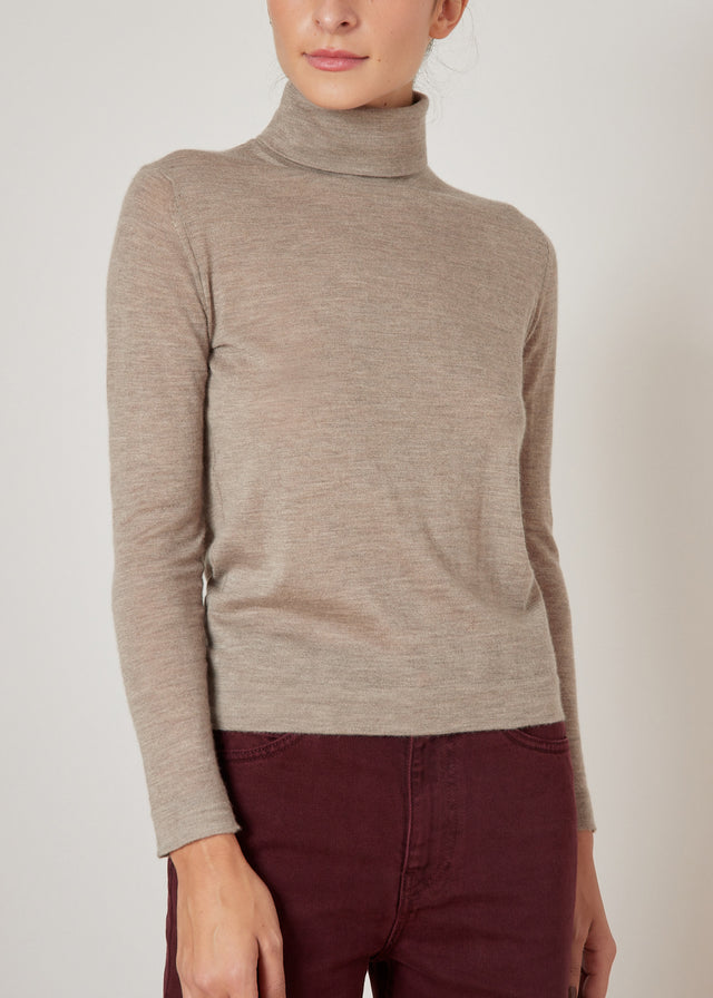 GALA CASHMERE TURTLENECK — CHESTNUT