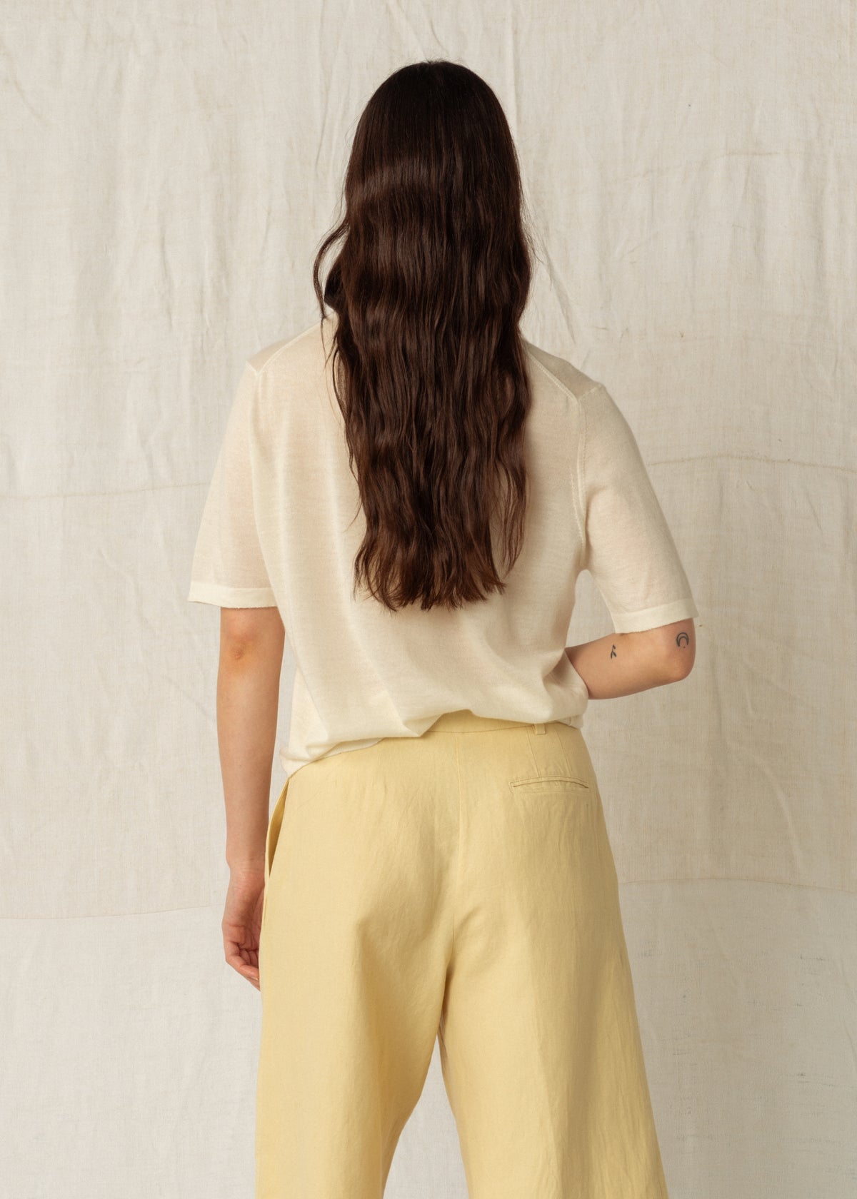 HARDY CASHMERE TEE — CREAM