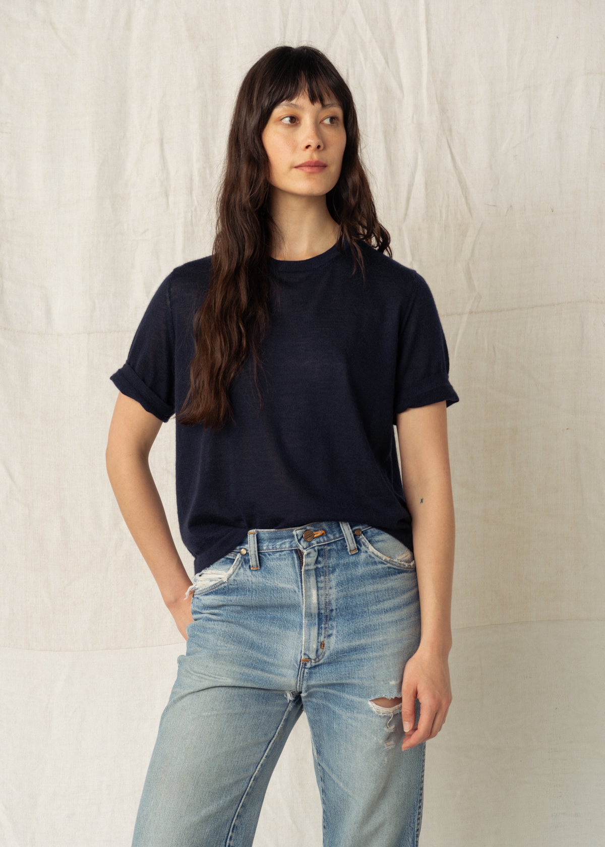 HARDY CASHMERE TEE — NAVY