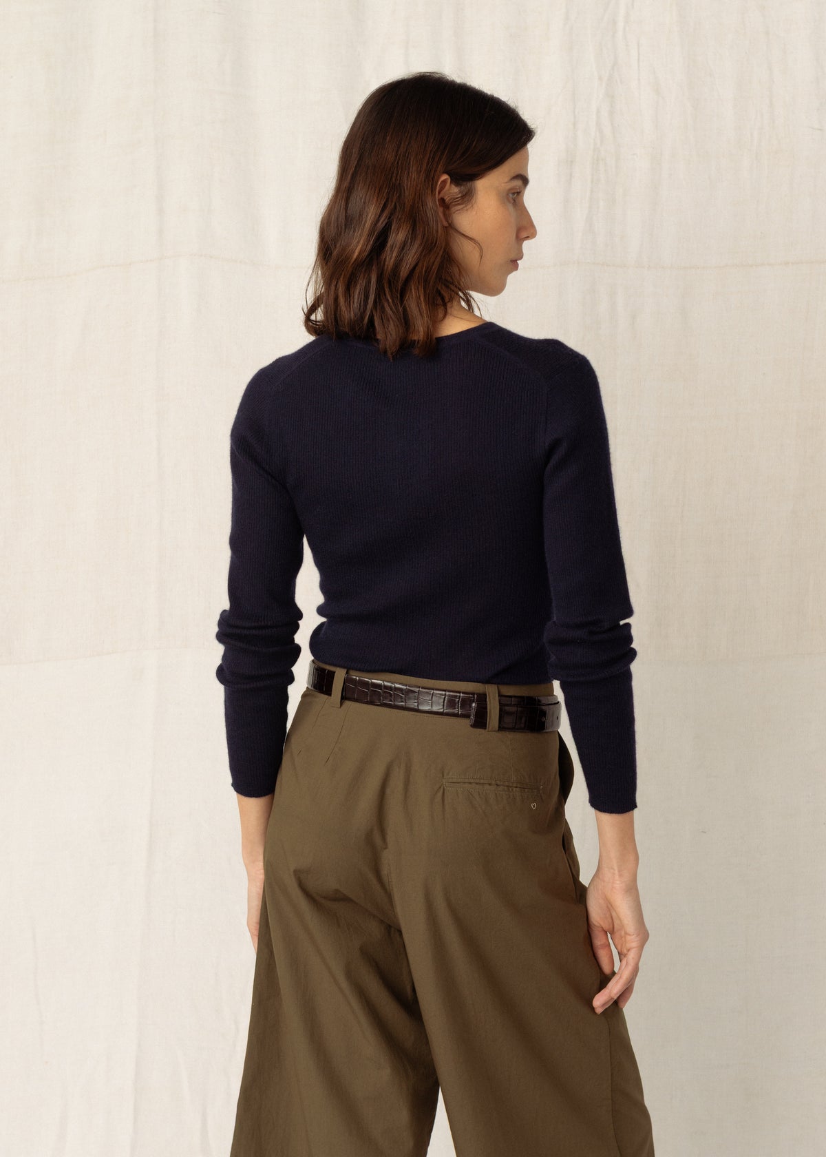 HONOR RIBBED CASHMERE TOP — NAVY