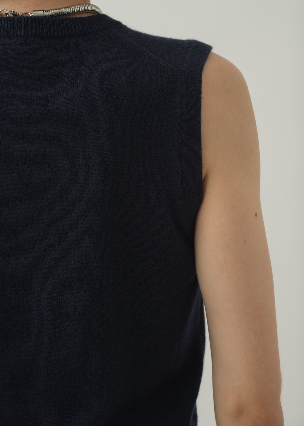 IKE CASHMERE VEST — MARINE