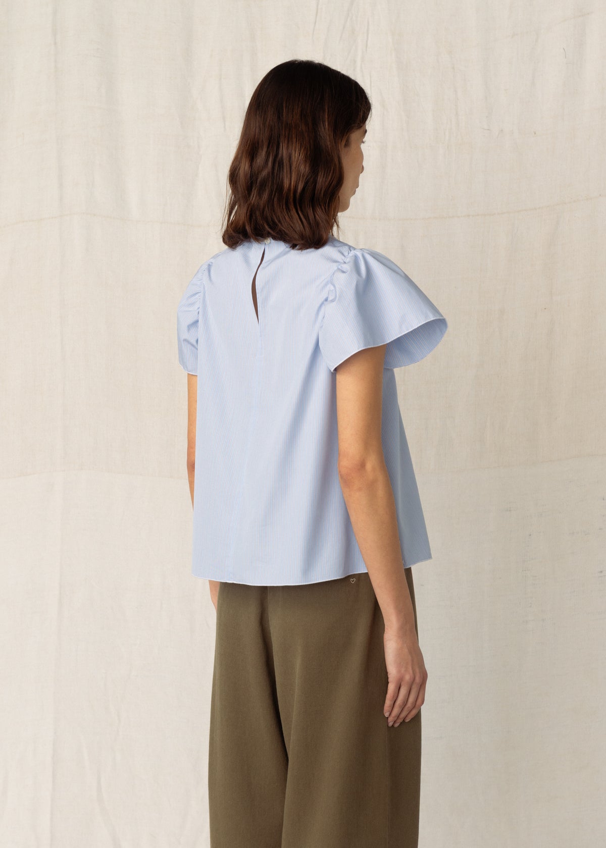 INGRID TOP  — SKY