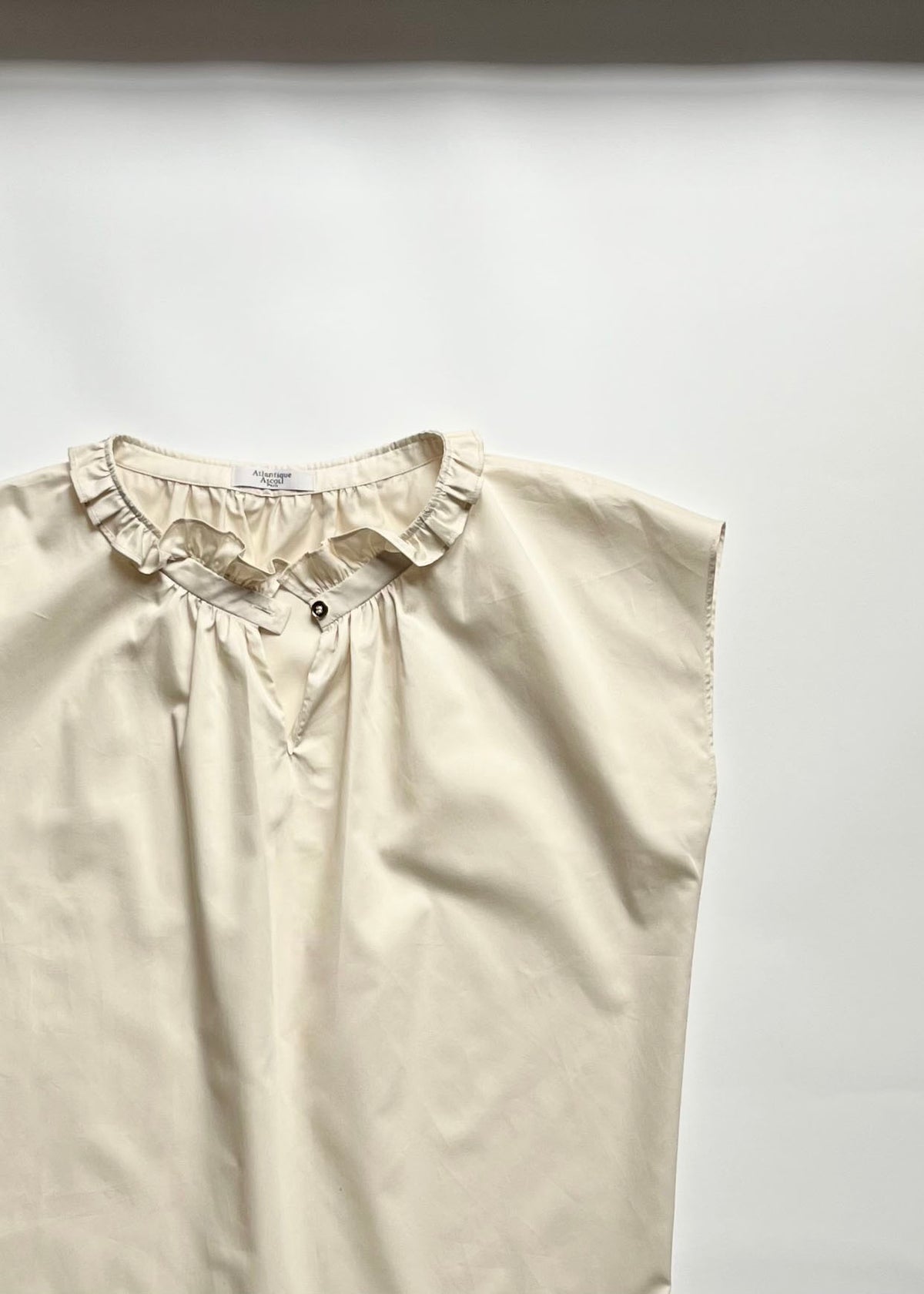 HALO BLOUSE — PALE YELLOW
