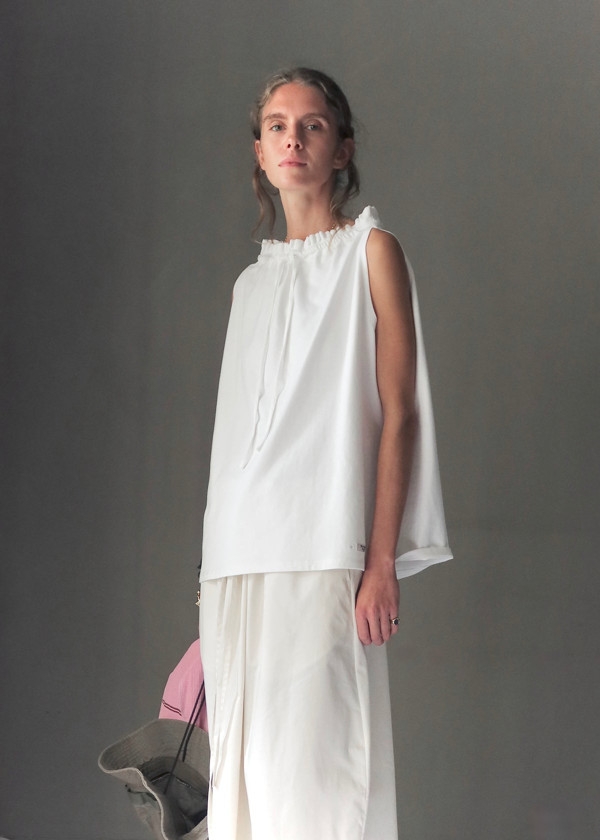 SLEEVELESS SWEATBLOUSE — NATURAL