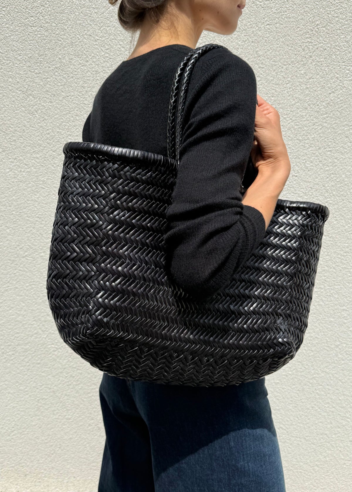LARGE BAMBOO BASKET BAG — BLACK
