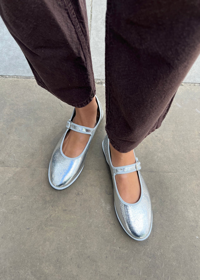 MARY JANE SLIPPERS — SILVER LAMINATED