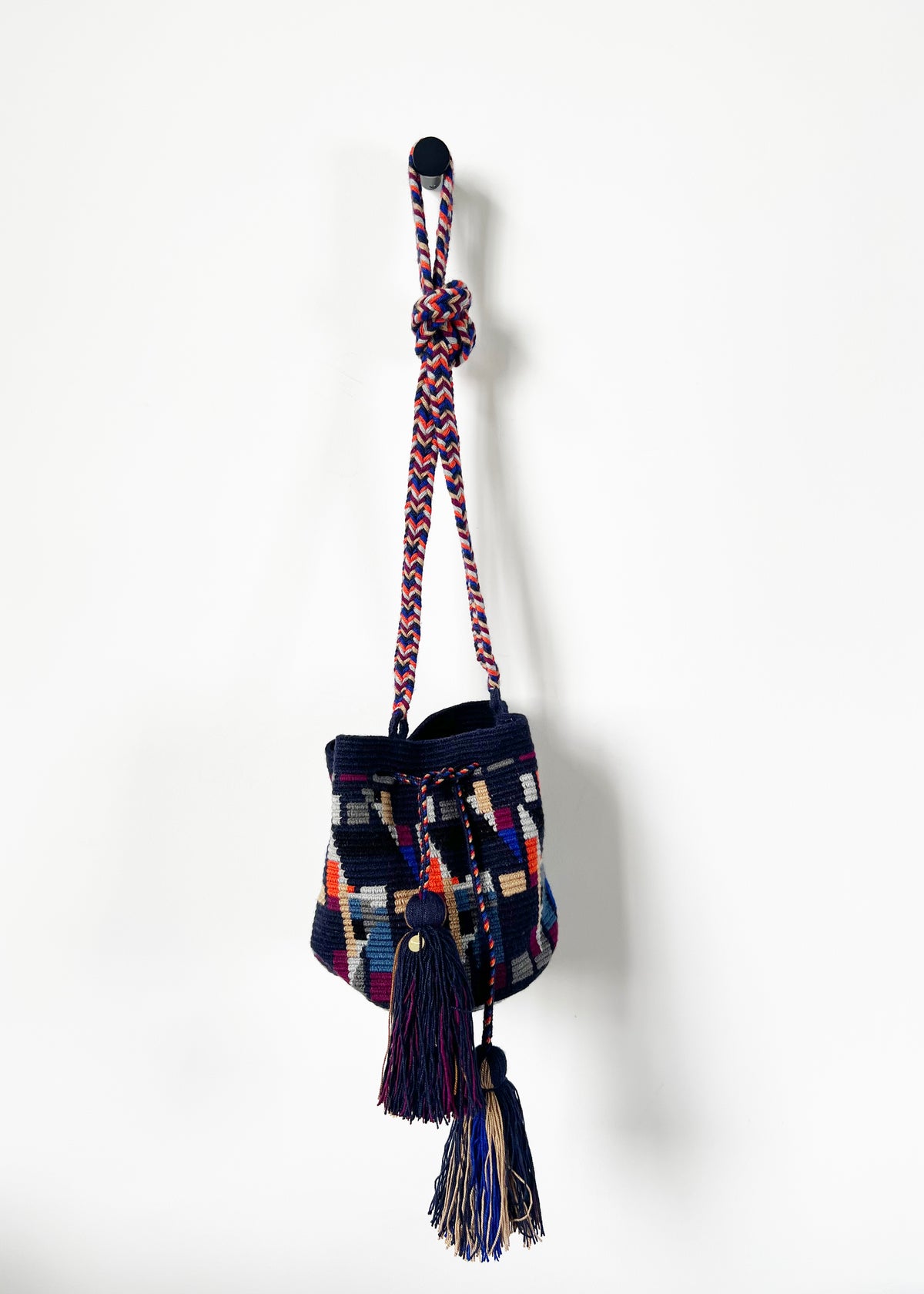 MEDIUM CRAB CROSSBODY BAG — NAVY & ROYAL BLUE