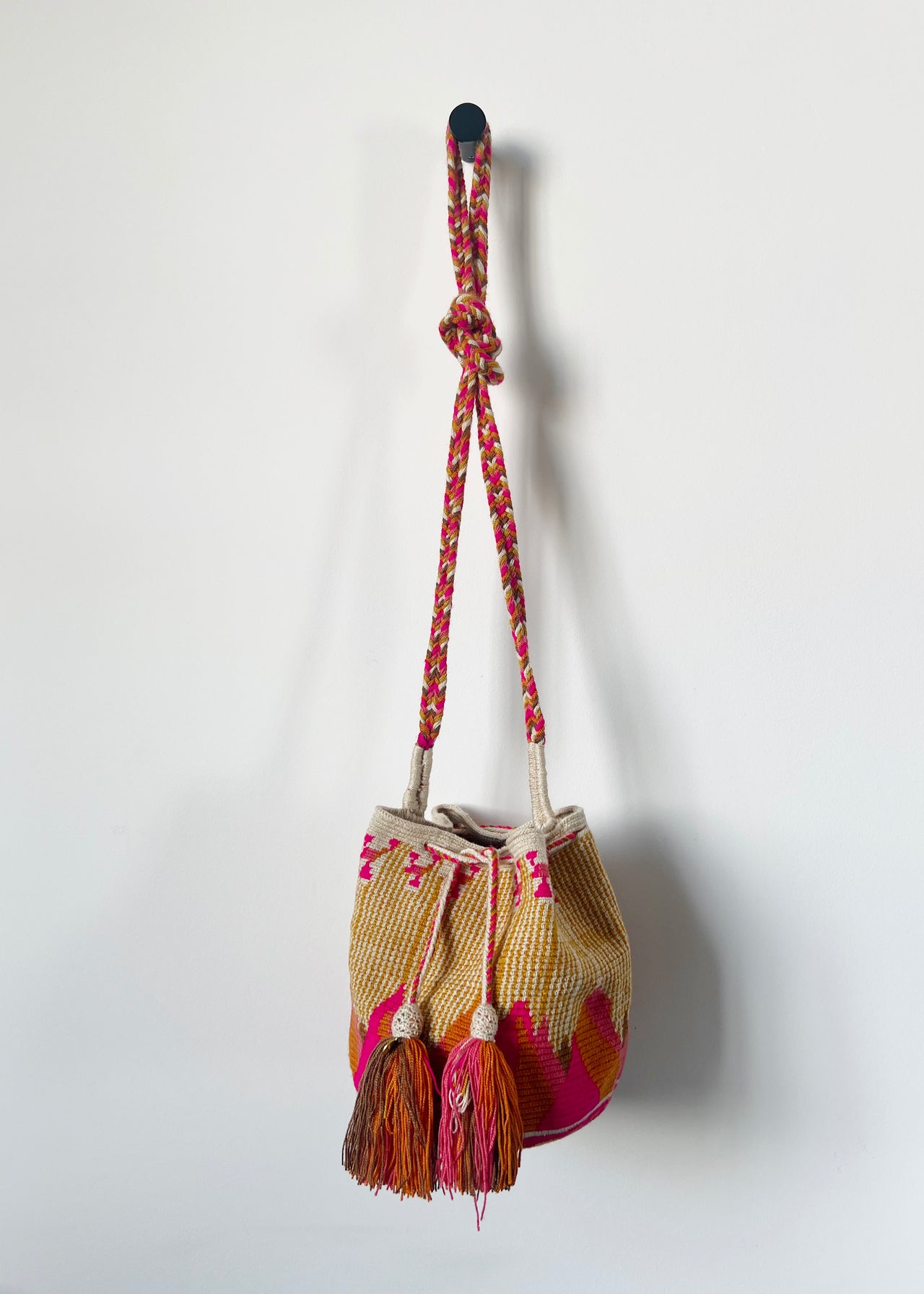 Guanabana Woven Bag | Raspberry/Ecru