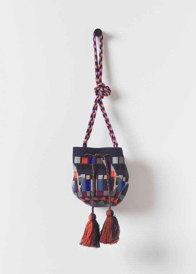 MEDIUM CRAB CROSSBODY BAG — NAVY & ROYAL BLUE