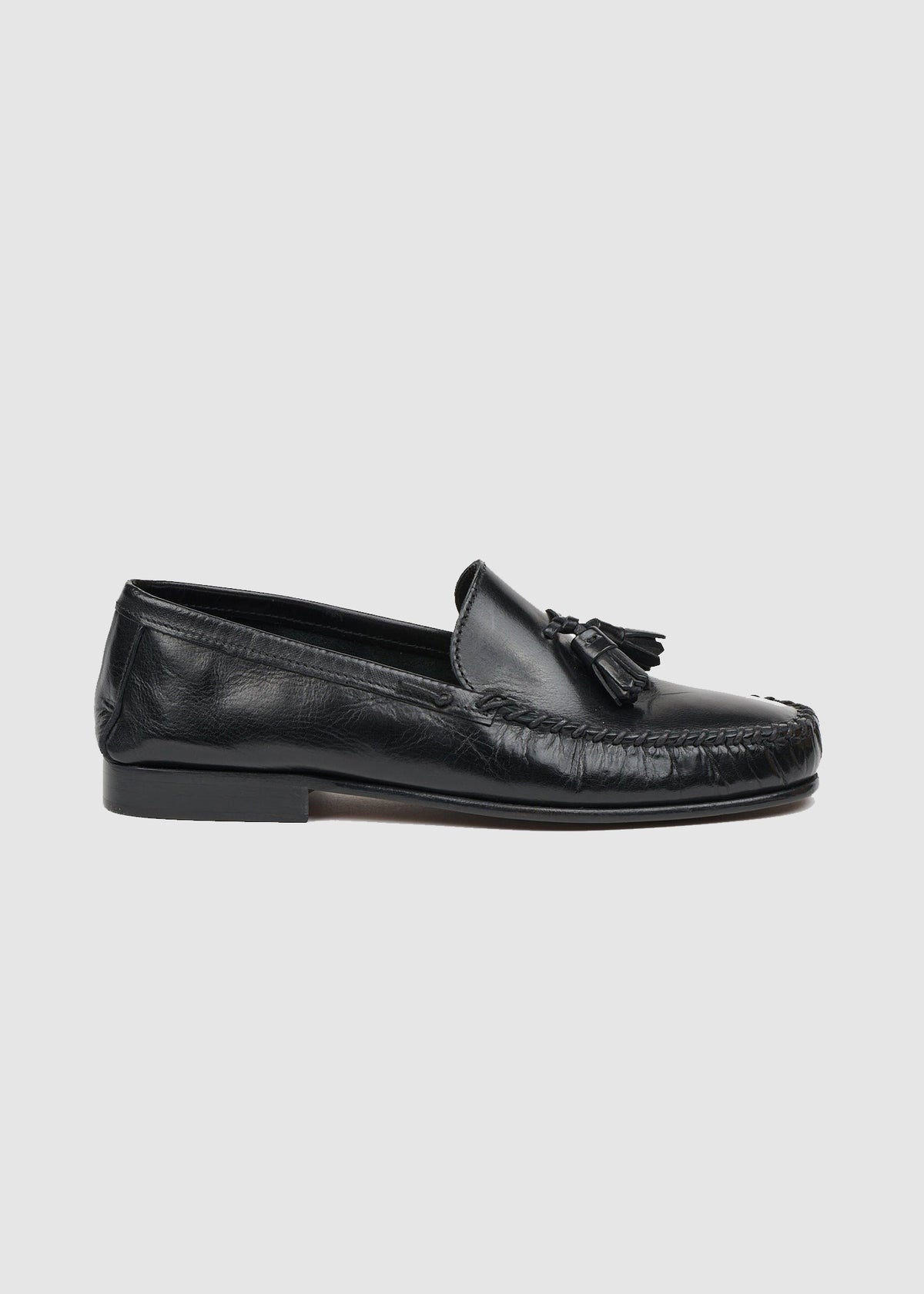 TASSELO MOCCASIN —  BLACK