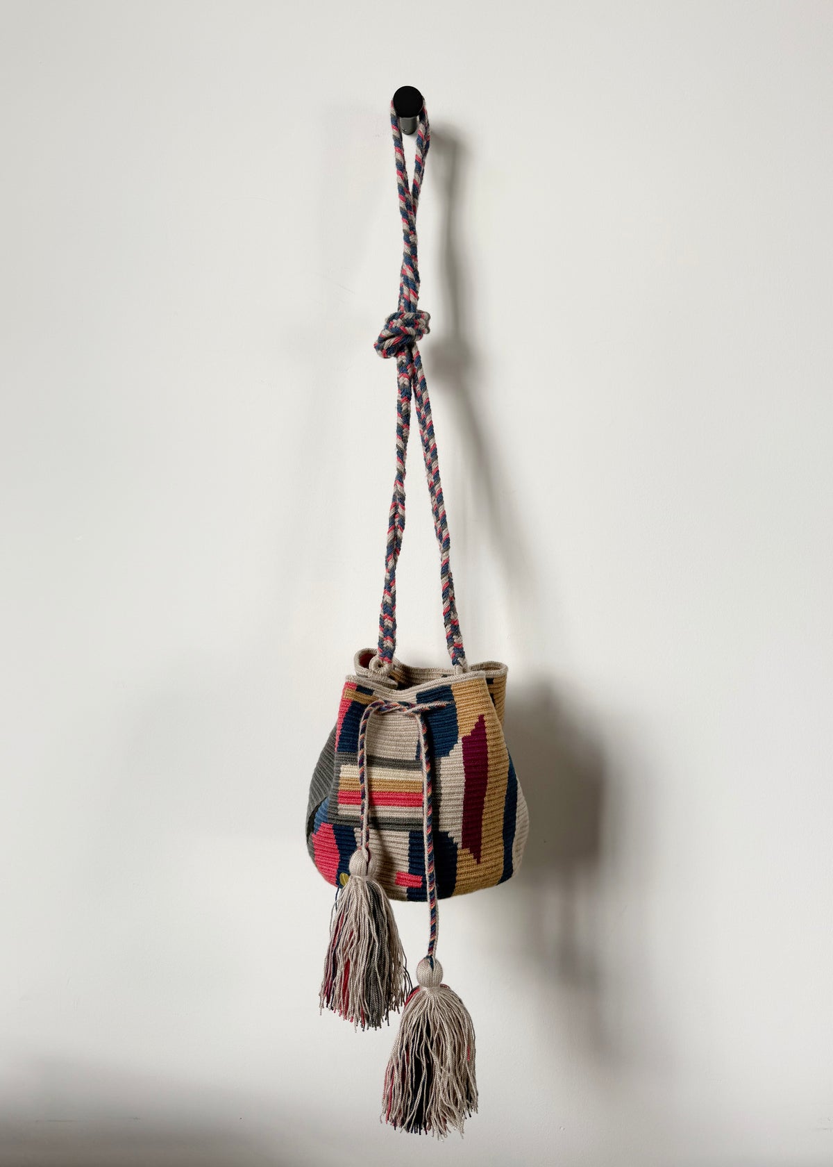 MEDIUM BEEBLOSSOM CROSSBODY  BAG — GREY & NAVY BLUE