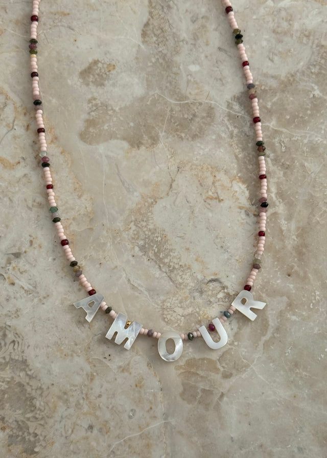AMOUR NECKLACE