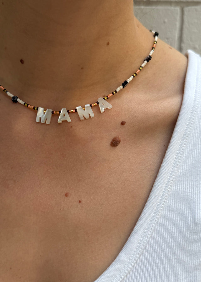 MAMA NECKLACE