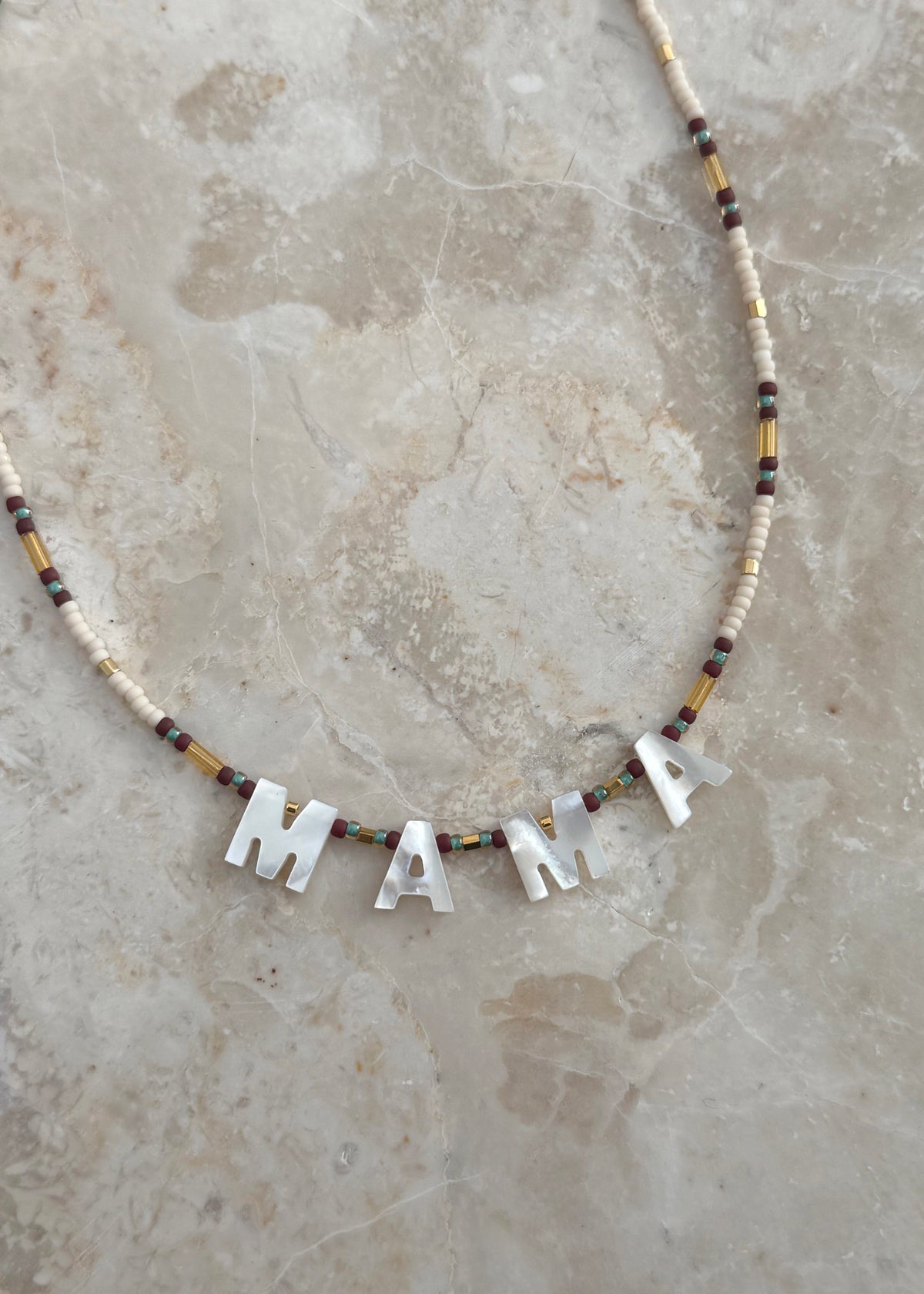 MAMA NECKLACE