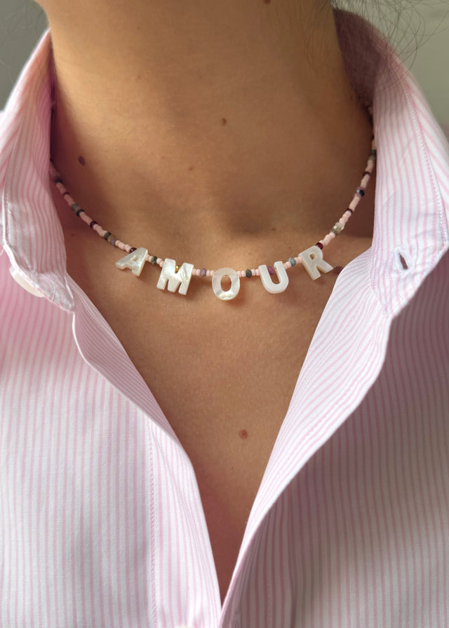 AMOUR NECKLACE