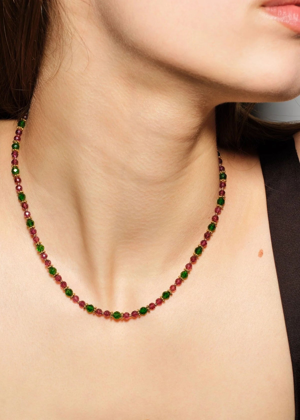 TEVY NECKLACE
