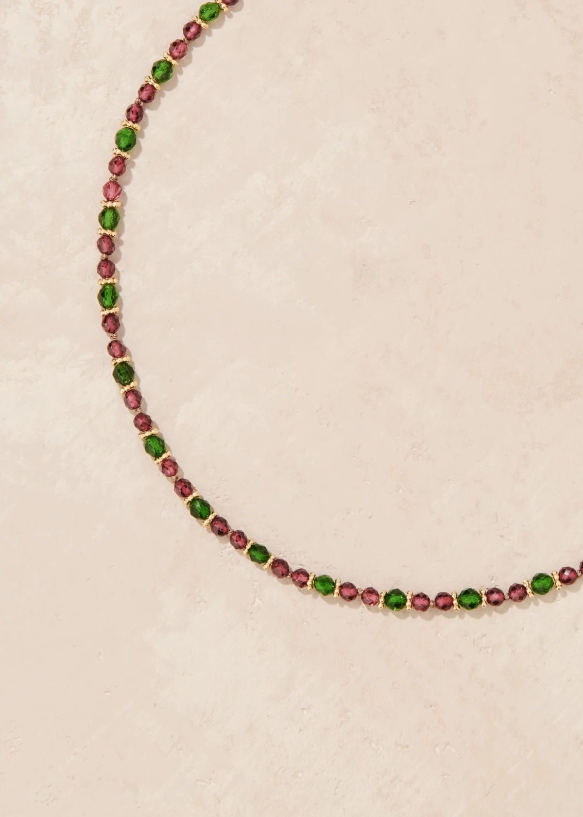 TEVY NECKLACE