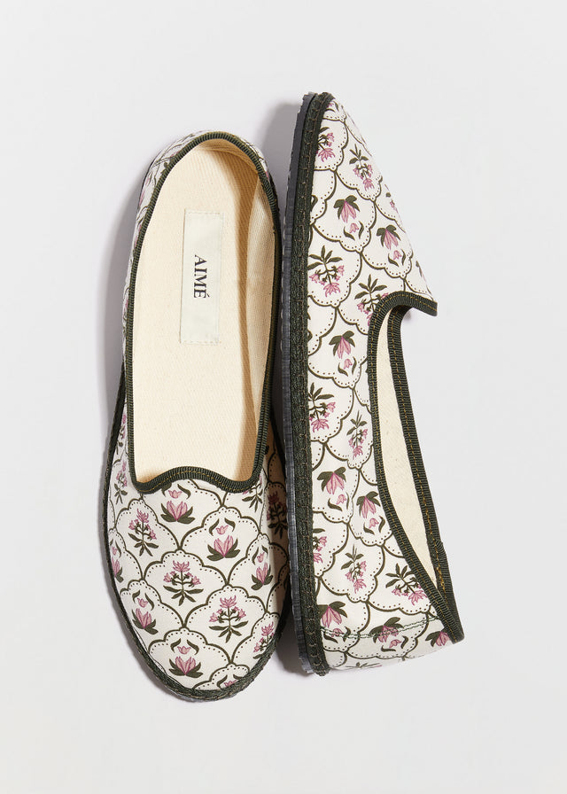 FURLANE SLIPPERS — LOTUS PRINT