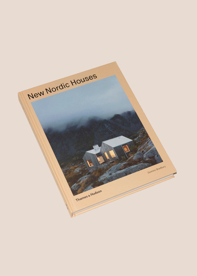 NEW NORDIC HOUSES by Dominic Bradbury